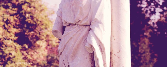 Statue in Glasgow's Southern Necropolis, said to be haunted by the Gorbals Vampire
