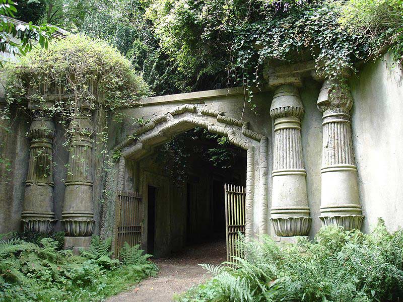 The gate of the Egyptian Avenue, Highgate Cemetery, London