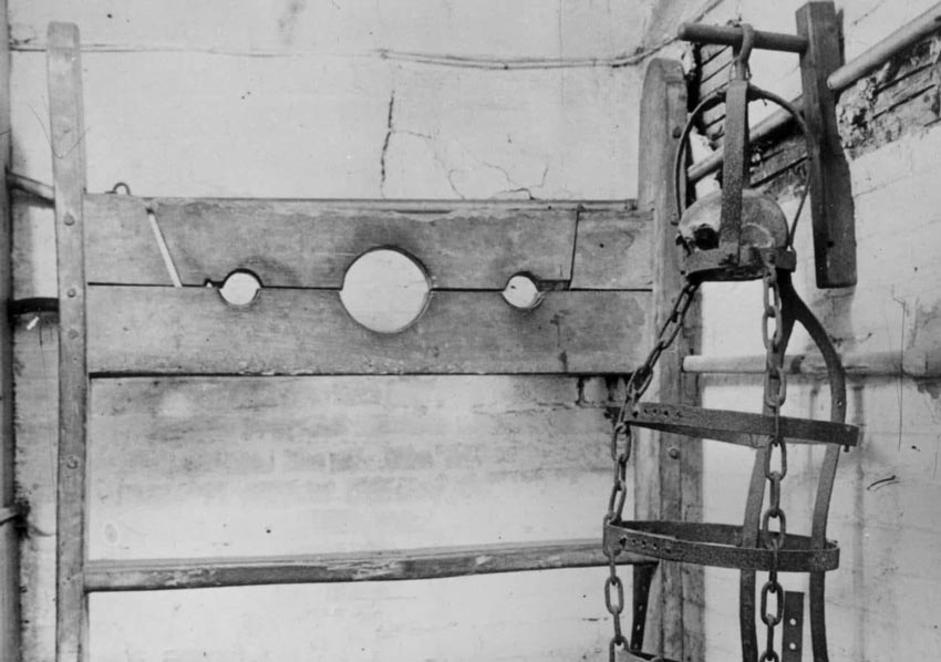 John Breads Gibbet Cage Rye Town Hall, England