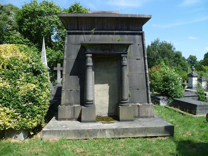 A Neo-Egyptian tomb in Kensal Green Cemetery - one of Coates's alleged teleportation chambers