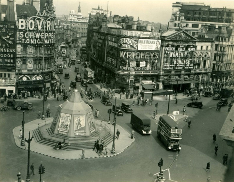 Eros is removed and the Shaftesbury Memorial Fountain covered in World War II