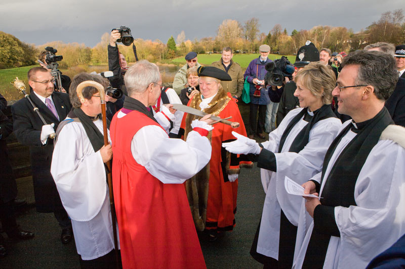 The Bishop of Durham receiving a replica of the falchion that killed the Sockburn Worm