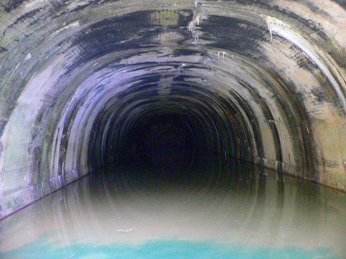 Inside the eastern entrance of Richmond's Church Hill Tunnel